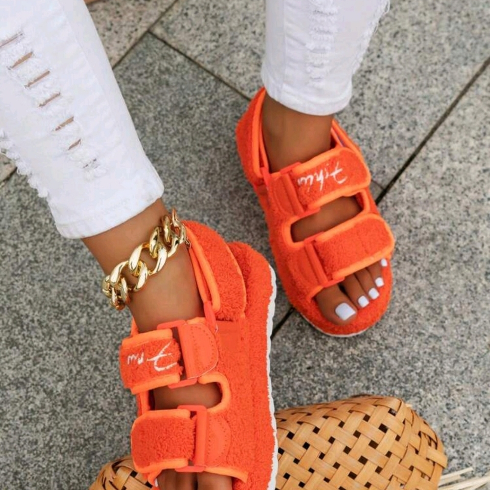 Sandal